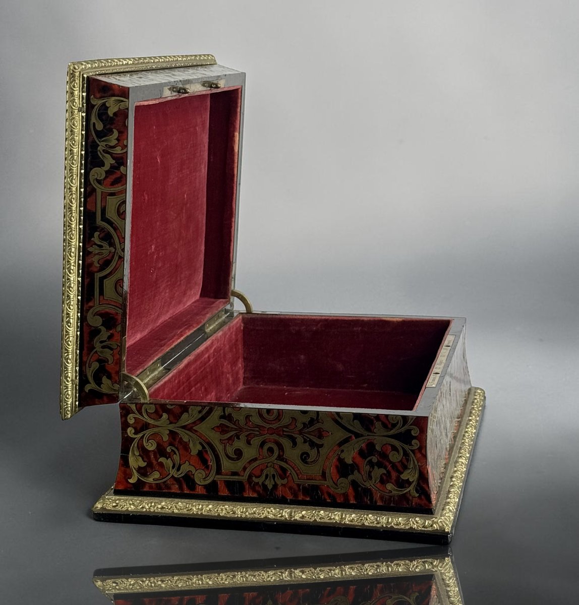 Boulle Marquetry Chest Signed By The Algier Workshop In Paris, Napoleon III Period -photo-2