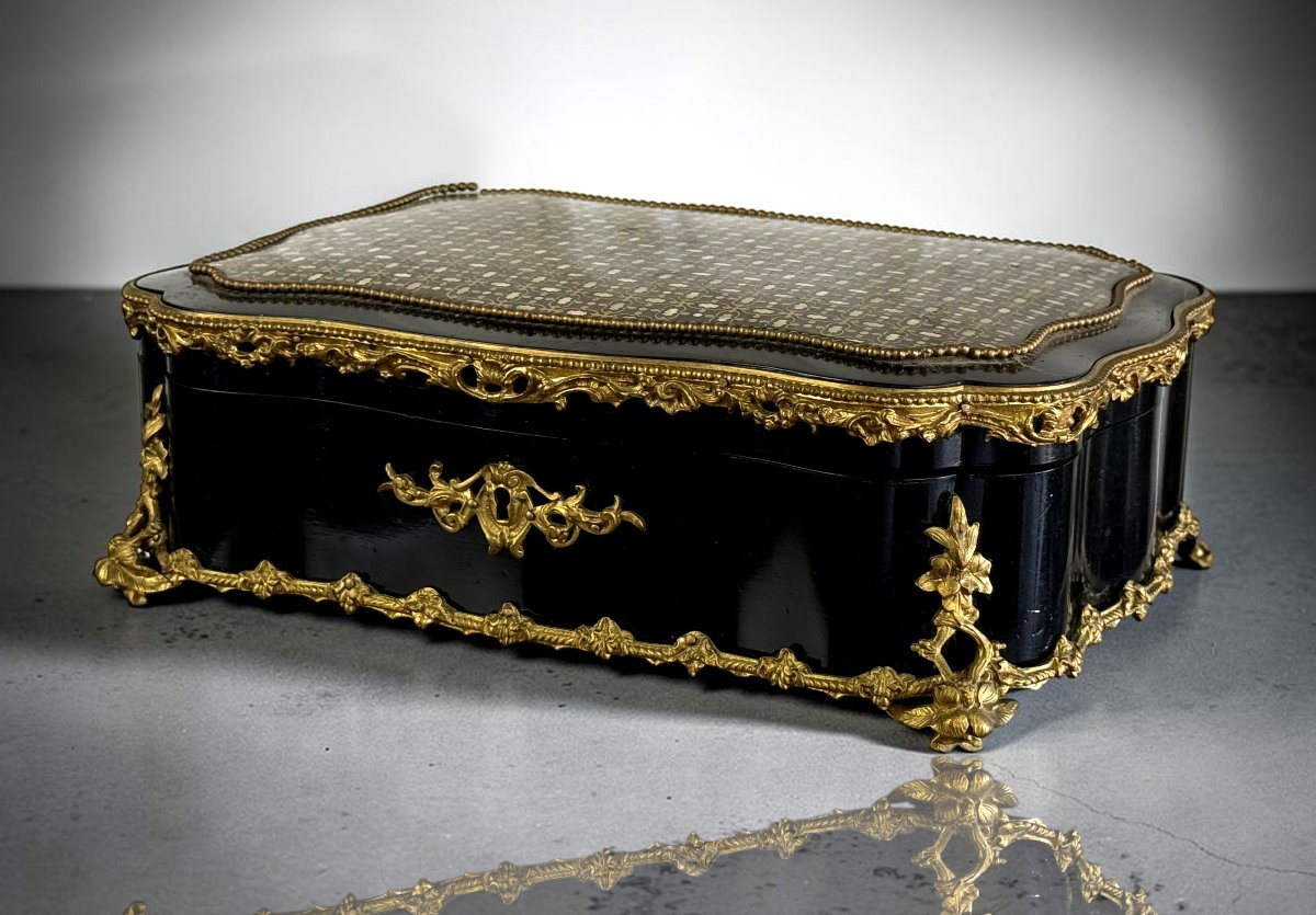 Napoleon III Jewelry Box Signed "maison Boissier" In Queen's Marquetry