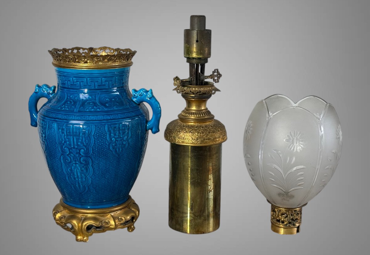 LAMPE A PETROLE EN CERAMIQUE BLEUE SIGNÉE " CH . FICQUENET SEVRES " DU XIXe-photo-4