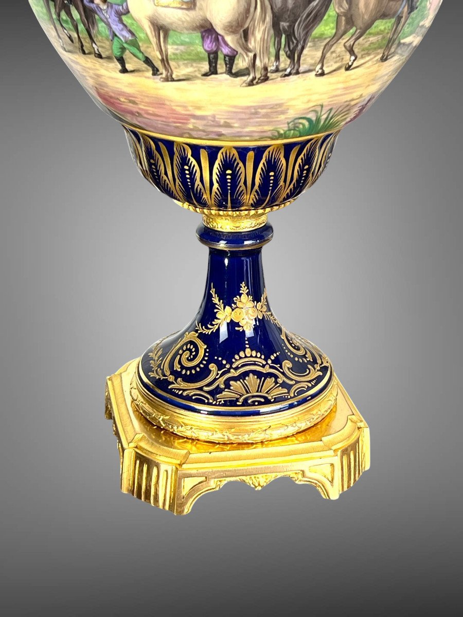 Large Pair Of Sevres Porcelain Vases With The Château Des Tuilleries Mark, 19th Century -photo-1