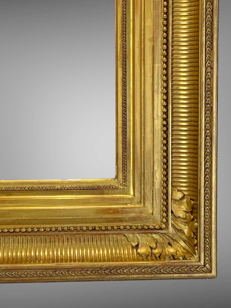 CADRE A CANAUX EN BOIS ET STUC DORÉ A LA FEUILLE D'OR POUR PEINTURE 20 CM X 27 CM -photo-1