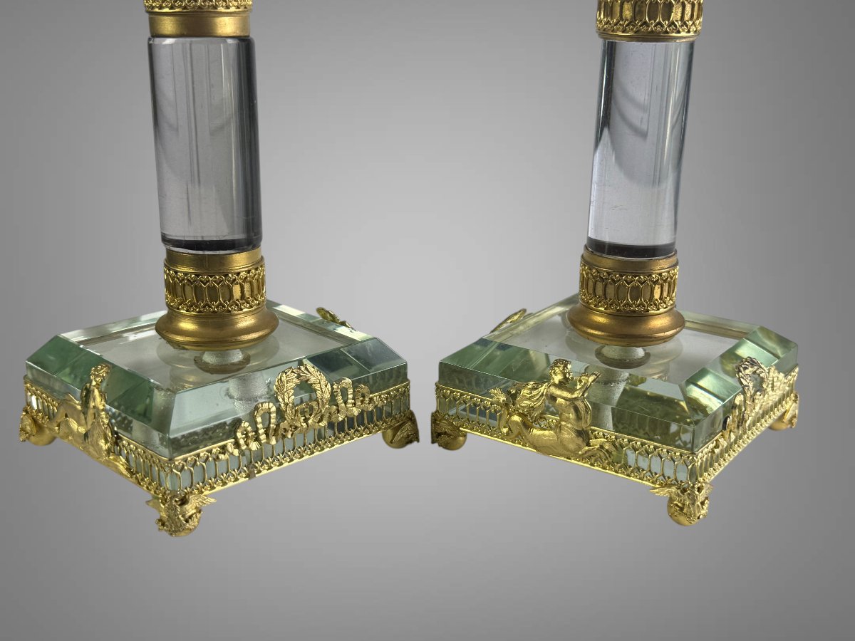 PAIRE DE BOUGEOIRS DE STYLE EMPIRE EN CRISTAL ET BRONZE DORÉ DU XIXeme SIECLE-photo-3