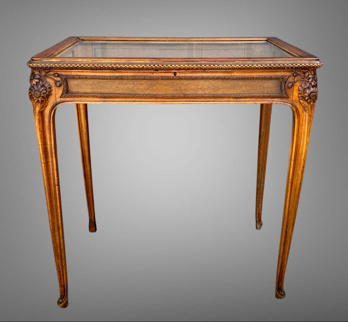 Collector's Table Display Case In Carved Walnut / Signed "l. Roustan 1913"-photo-1