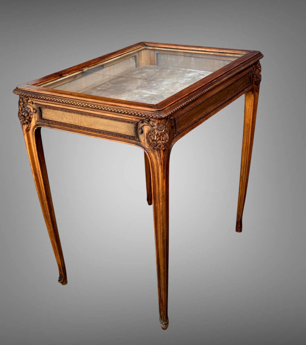Collector's Table Display Case In Carved Walnut / Signed "l. Roustan 1913"-photo-5