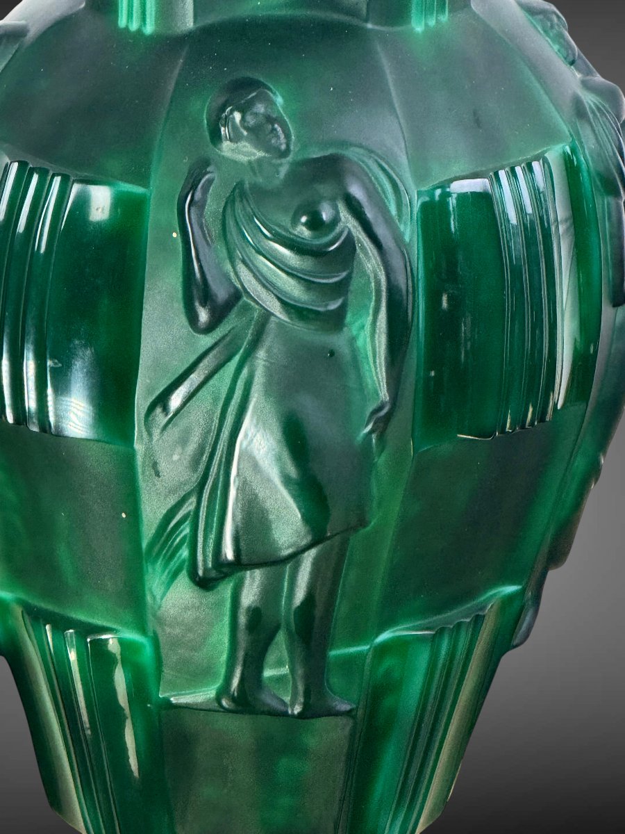 VASE ART DECO EN VERRE VERT EMERAUDE SIGNÉ DESNA DECOR DE FIGURES FEMININES-photo-4