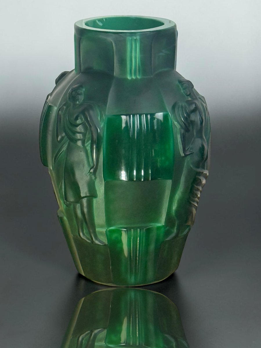 VASE ART DECO EN VERRE VERT EMERAUDE SIGNÉ DESNA DECOR DE FIGURES FEMININES-photo-6