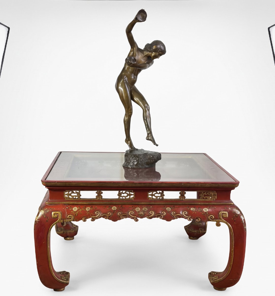 TABLE BASSE CHINOISE EN BOIS LAQUÉ ROUGE ET DORÉ DEBUT XXeme AVEC DESSUS VERRE-photo-7