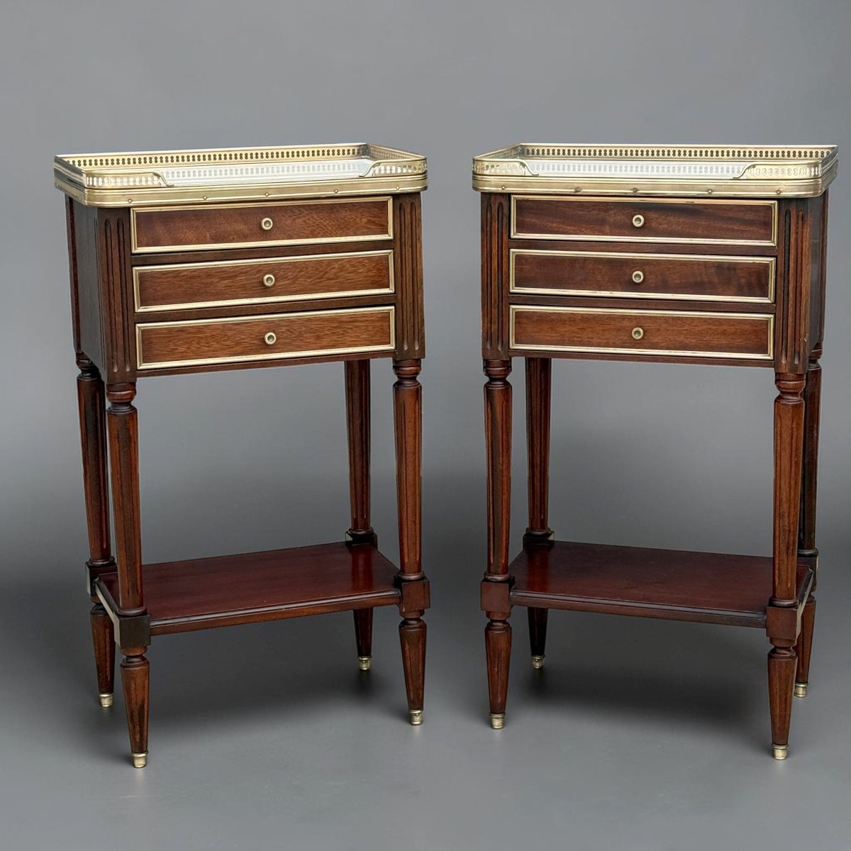 Pair Of Mahogany Nightstands With Brass Details In The Louis XVI Style, With Marble Tops-photo-3