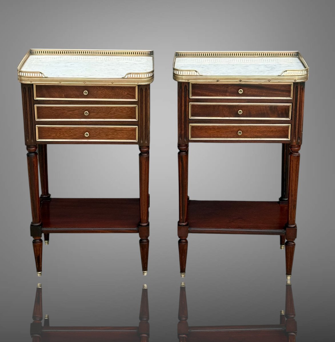 Pair Of Mahogany Nightstands With Brass Details In The Louis XVI Style, With Marble Tops-photo-2