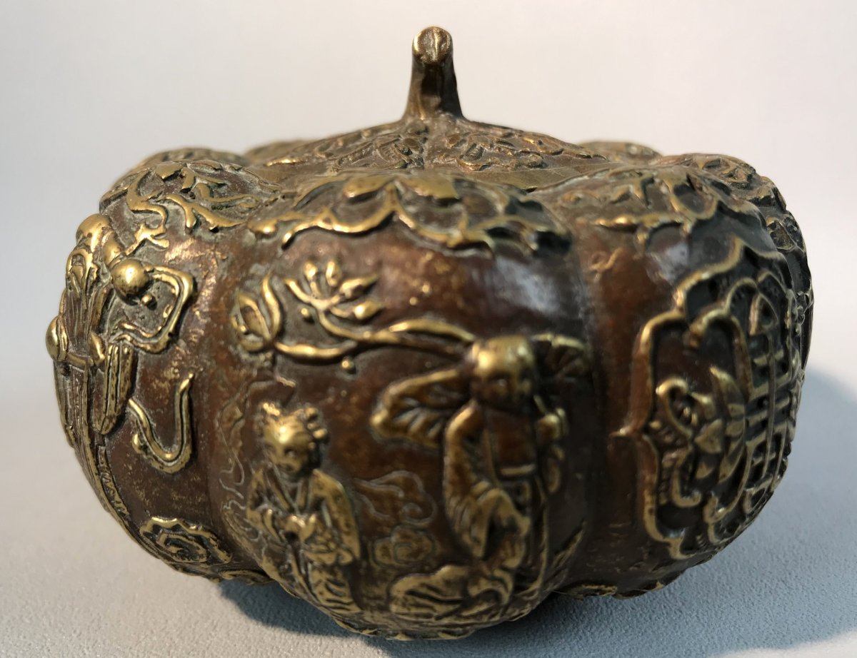 Old Asian Bronze Pot In The Shape Of Apple With Stamp On The Bottom-photo-2