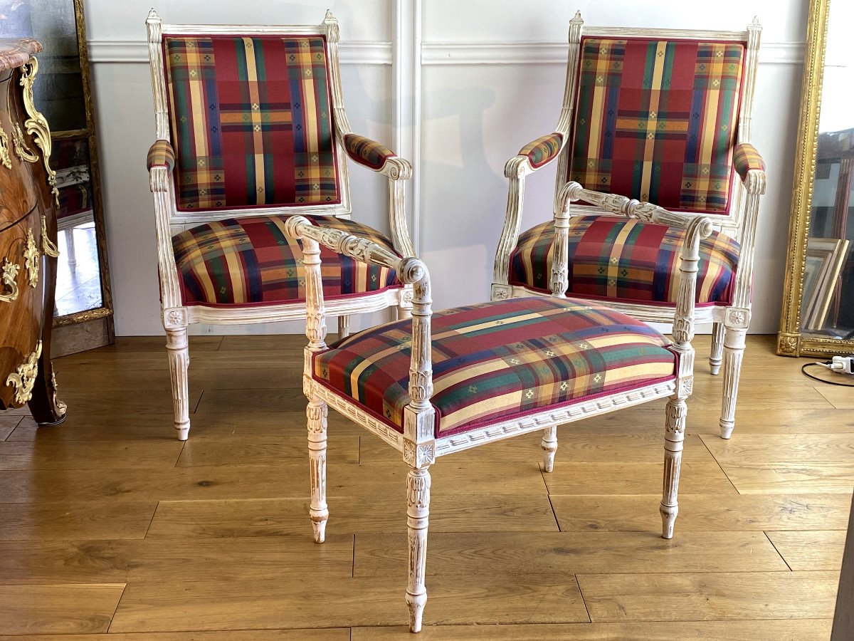 Paire De Fauteuils Et Banquette De Piano En Bois LaquÉ Blanc De Style Louis XVI -photo-3