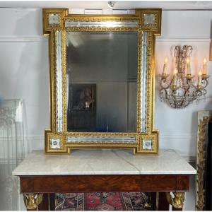 MIROIR ANCIEN DU XIXe EN BOIS DORÉ ENTOURÉ DE BAGUETTES DE MIROIRS OPAQUES