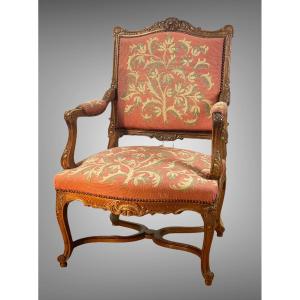 FAUTEUIL DU XIXe DE STYLE REGENCE EN NOYER SCULPTÉ TAPISSÉ
