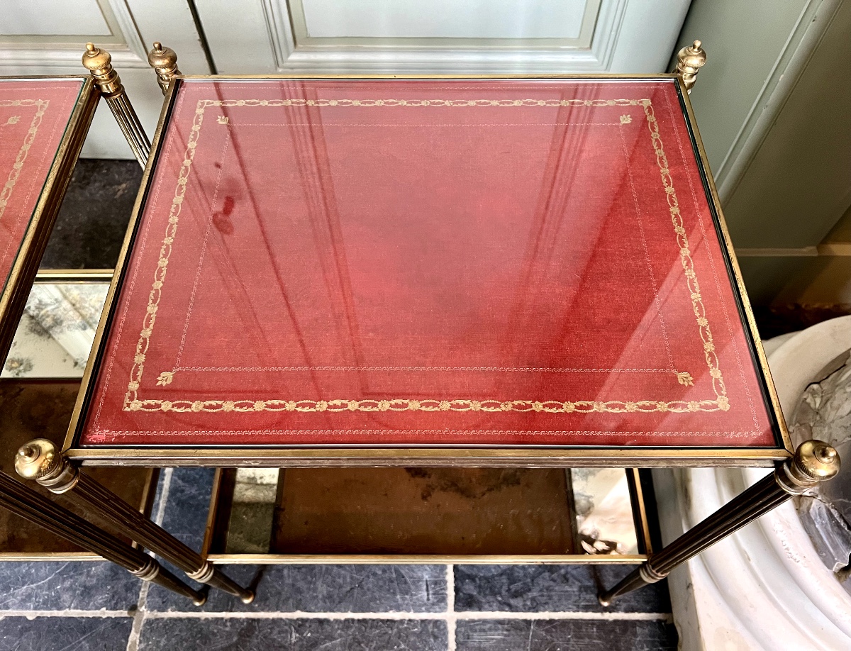 Paire de bouts de canapé en bronze avec plateau en faux cuir et mirror oxydés -photo-1