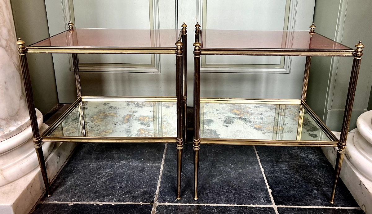 Paire de bouts de canapé en bronze avec plateau en faux cuir et mirror oxydés 