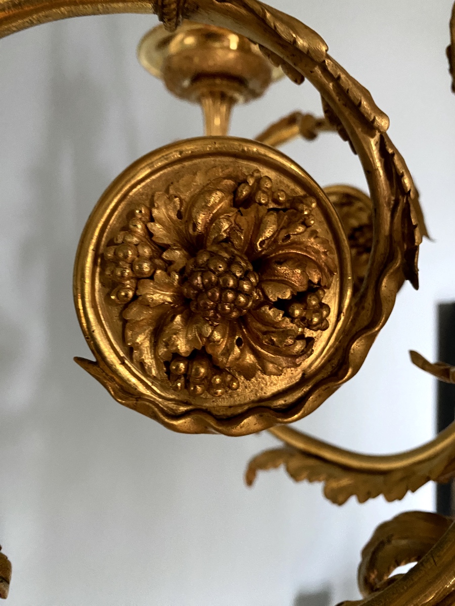 D’après Gouthière, lustre dit Arabesque aux enfants musiciens en bronze doré de style Louis XVI-photo-1