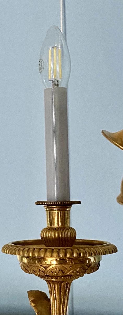 D’après Gouthière, lustre dit Arabesque aux enfants musiciens en bronze doré de style Louis XVI-photo-2