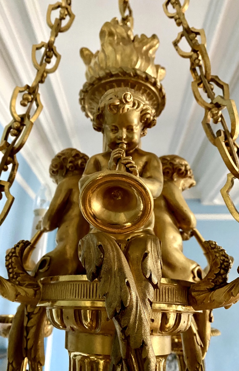 D’après Gouthière, lustre dit Arabesque aux enfants musiciens en bronze doré de style Louis XVI-photo-4