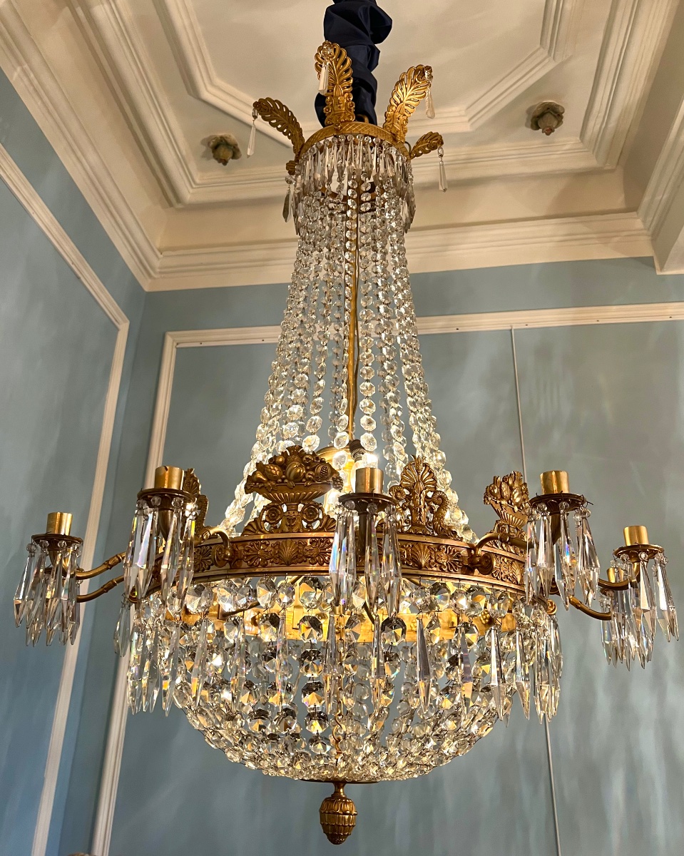 A Late Empire Chandelier With Twelve Lights In Gilt Bronze And Cut Crystal-photo-3