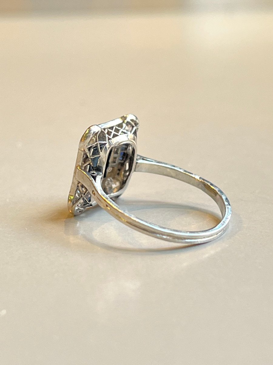 Bague en platine,saphirs et diamants époque ART DECO.-photo-3