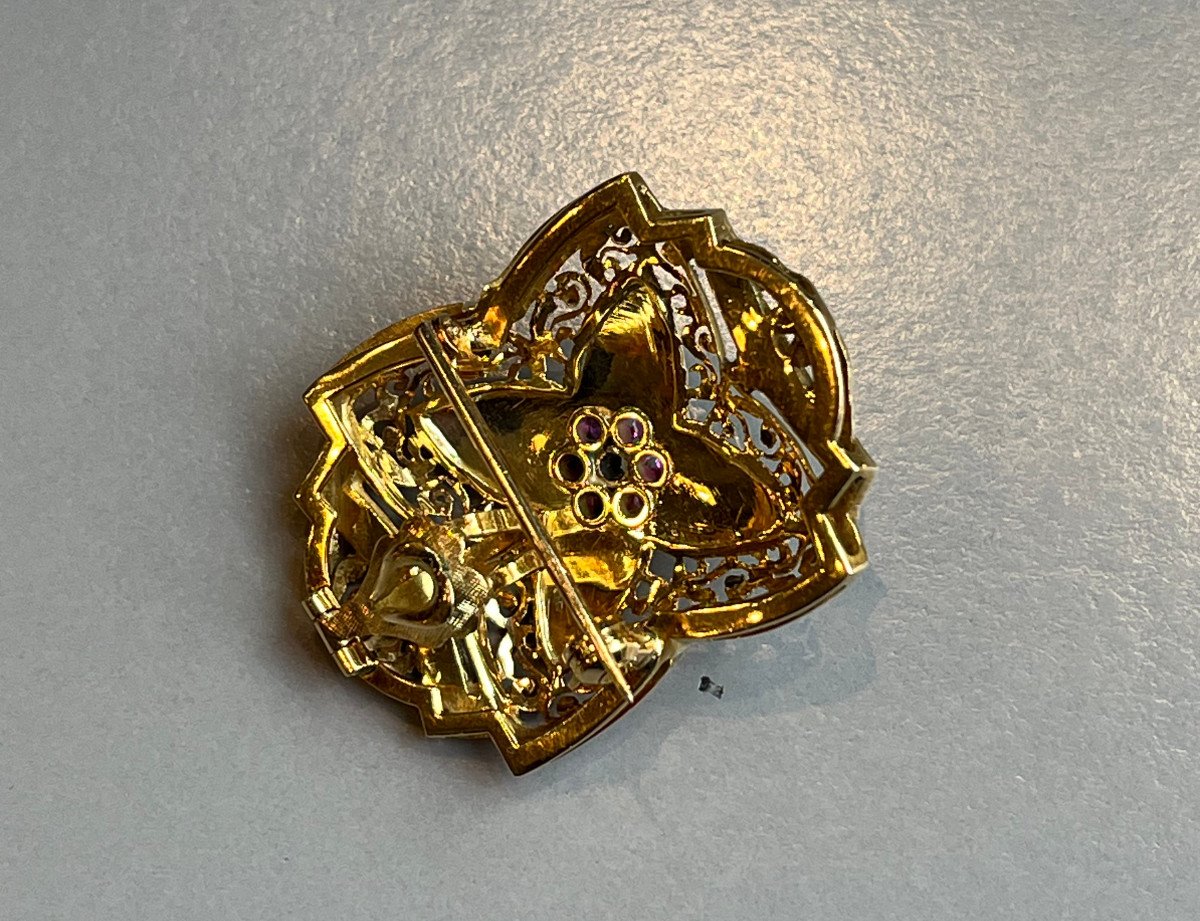 Broche formant pendentif en or émaillé. XIXè-photo-4