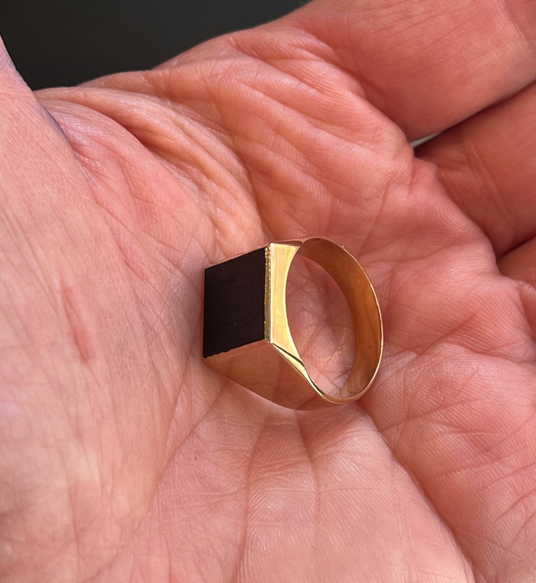 Bague -Chevalière or et onyx. XXè-photo-1