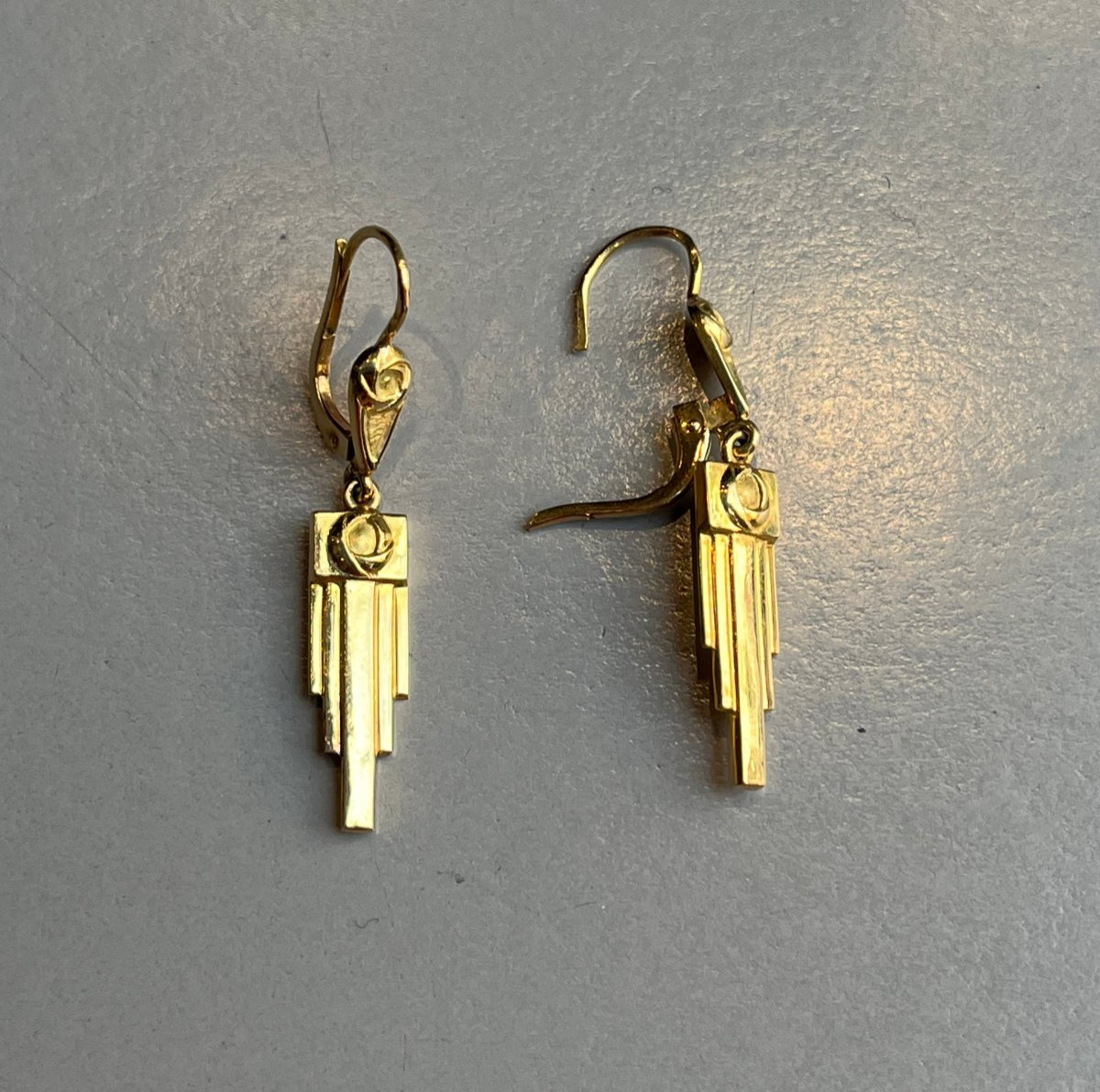 Pendants d'oreille or époque Art Déco.-photo-2