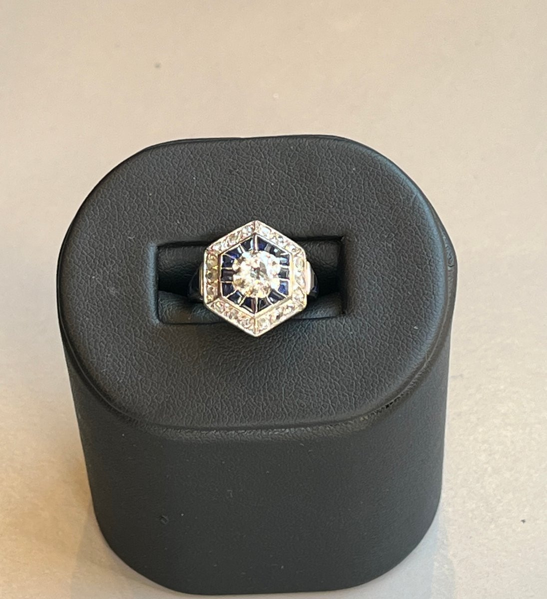 Gold And Platinum Ring With Diamonds And Sapphires, 20th Century-photo-2