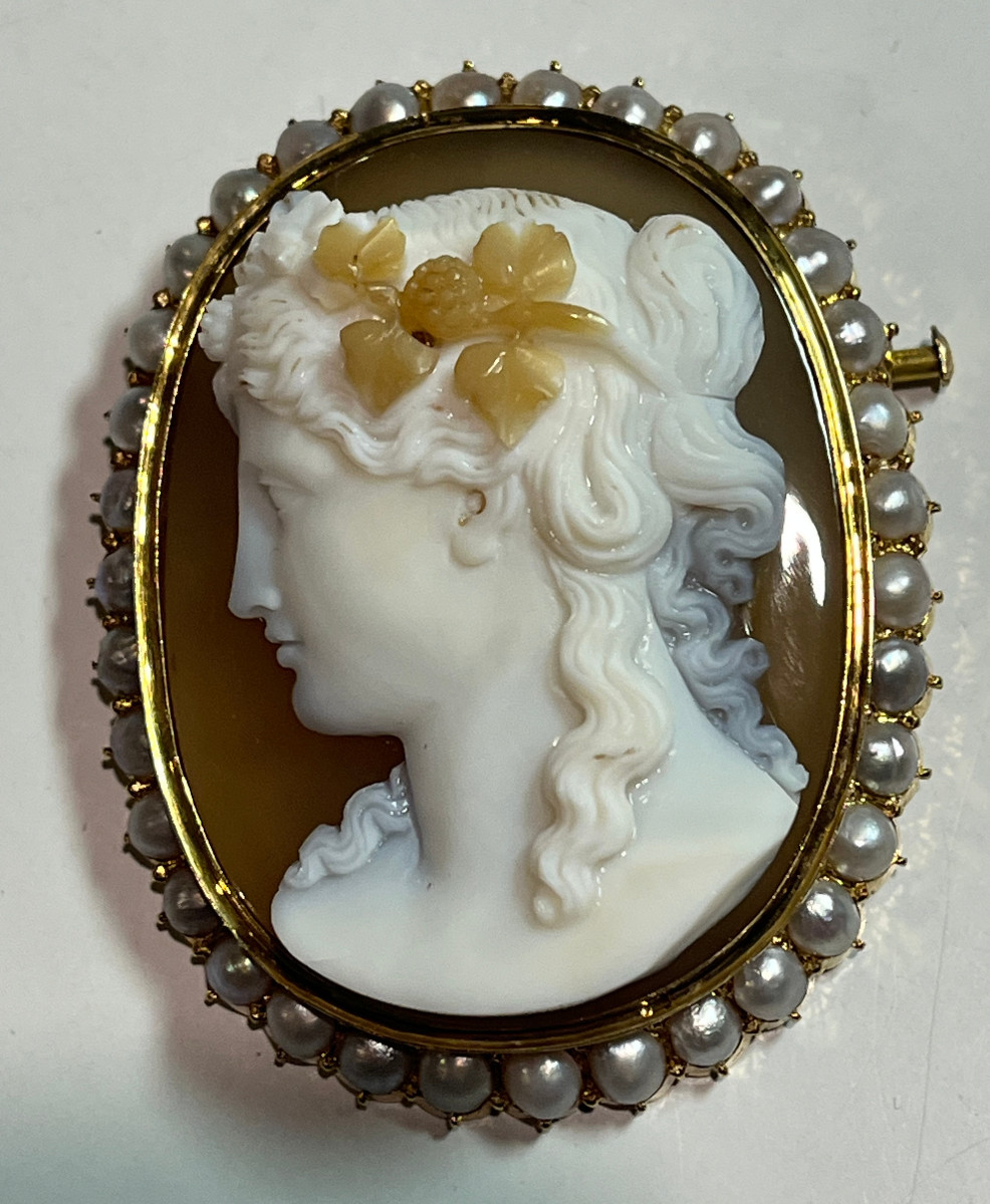 Large Gold Brooch,agate Cameo.19th