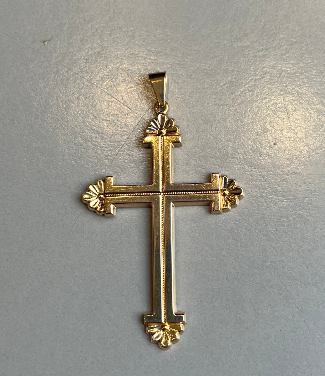 18-carat Rose Gold Cross.