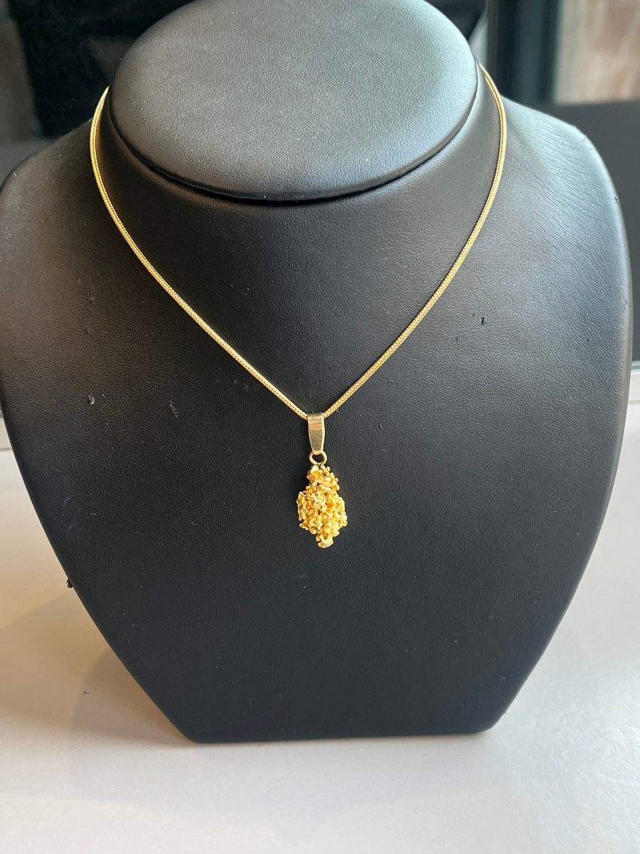Pendentif pépite en or 18 carats.-photo-4