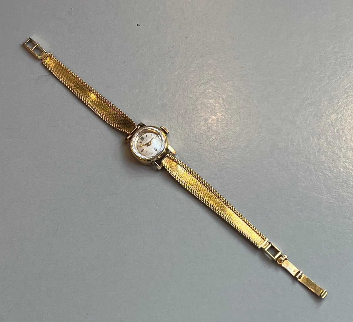 Ladies' 18-carat Gold Bracelet Watch.-photo-4