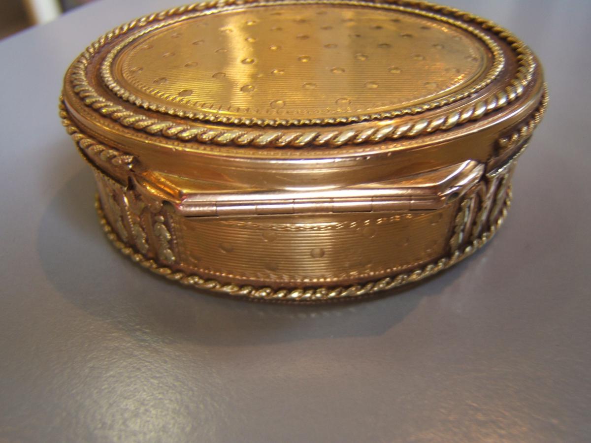 Gold Box-photo-4