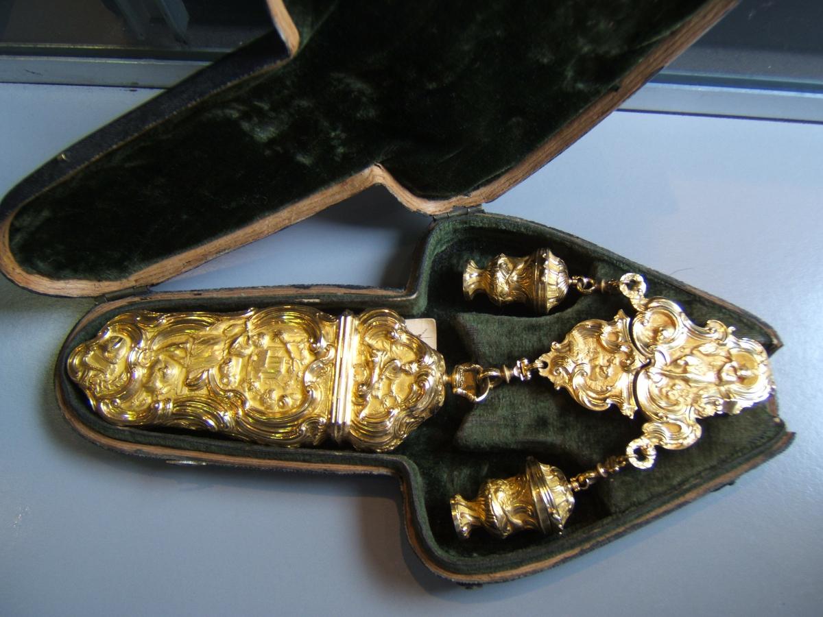 Etui Necessaire En Or Epoque XVIIIè.