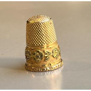 Thimble In Two 18 Carat Golds. 19th Century