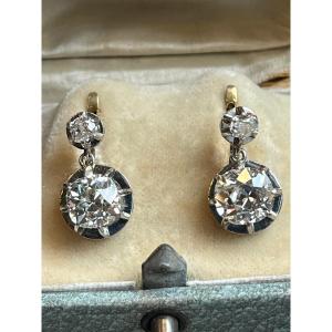 Old Sleeper Earrings, 2 Cushion Diamonds Approximately 4 Carats. 19th Century