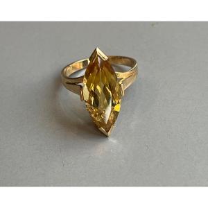Gold And Citrine Ring, 20th Century.