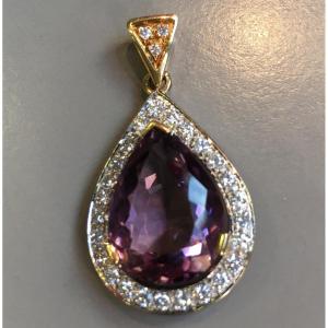 Gold Pendant, Amethyst And Diamonds. XXth