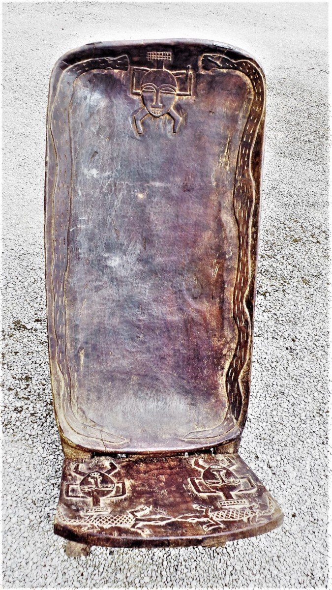 Ethnicity - "baoule- Senoufo " - Ivory Coast - Sentinel Seat With Engraving - Mi-xx°.