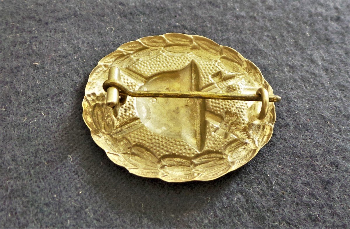GERMANY---WW1 --MEDAILLE DES BLESSES 1er CLASSE- EN ARGENT  - 1914-1918-photo-3