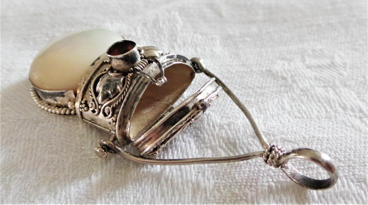 System Pendant In 925 Silver And Mother-of-pearl--asia - Year 60 - XX°-photo-4