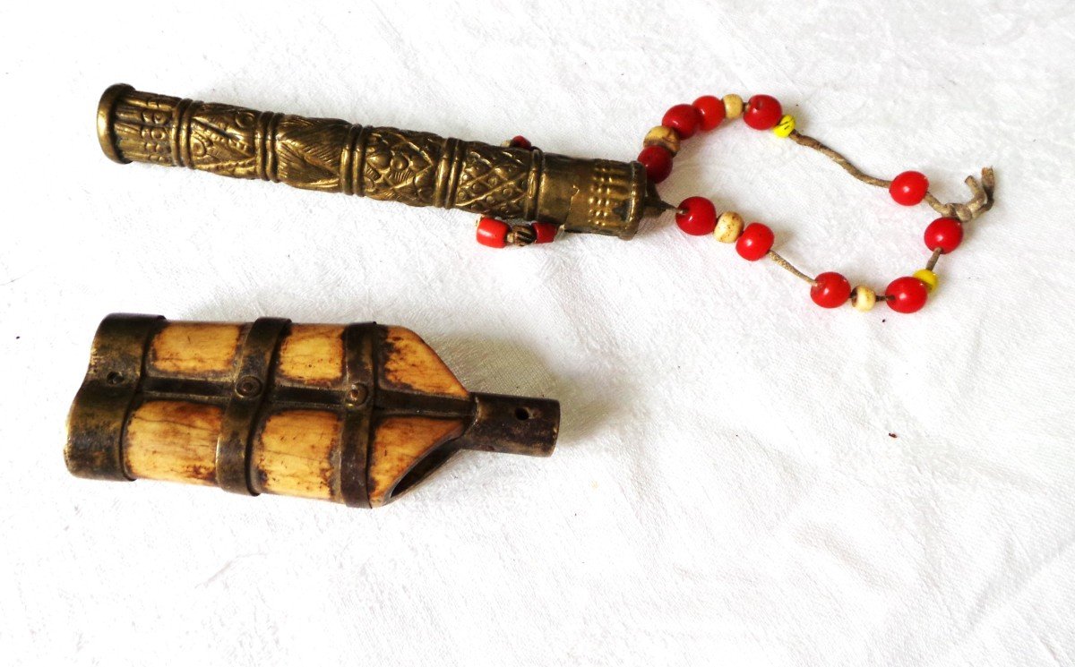 ETUI RITUEL ET PORTE BAGUETTE - TIBET-NEPAL - XIX°