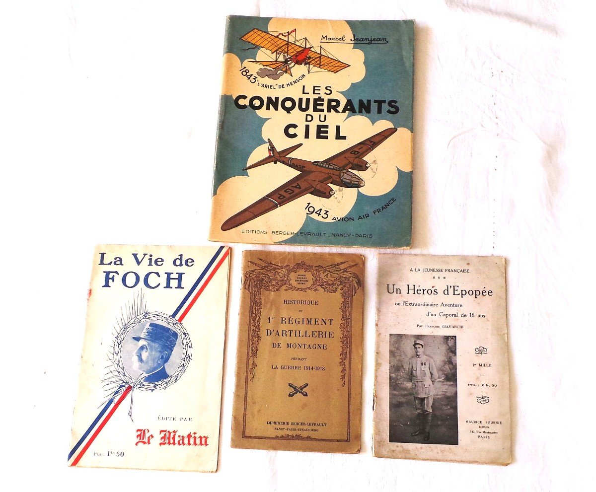 REUNION DE 4 LIVRETS-LES CONQUERANTS DU CIEL-1 ER REGIMENT D'ARTILLERIE-UN HEROS & VIE DE FLOCH