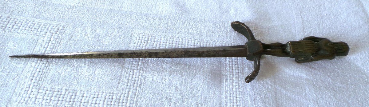 DAGUE ROMANTIQUE DIVINITE EGYPTIENNE - XIX°-photo-1