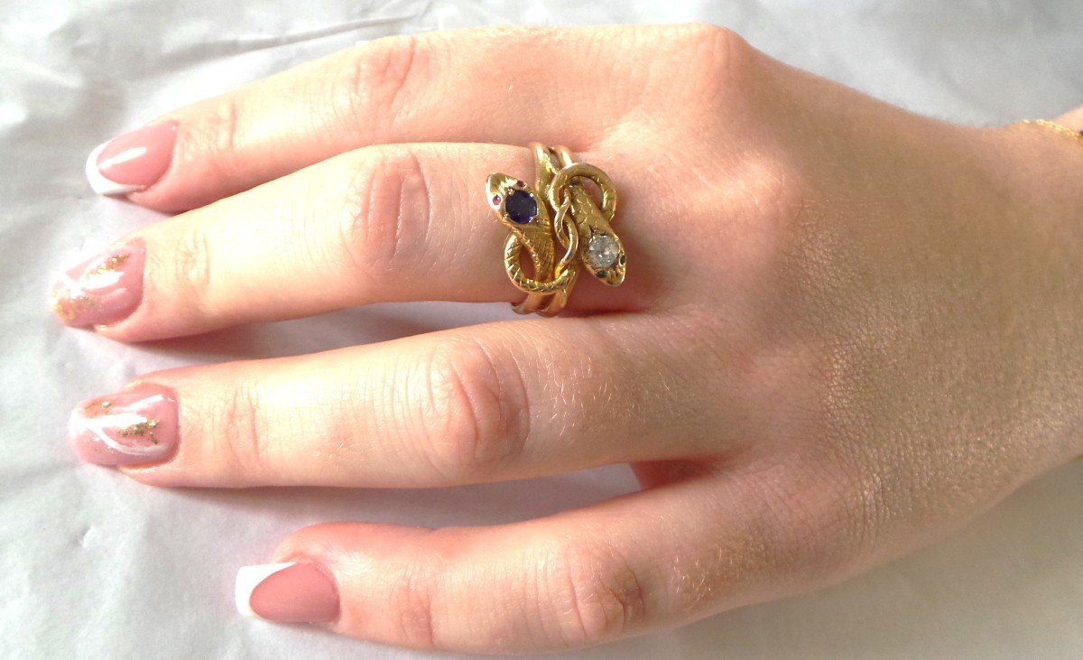 BAGUE PAIRE DE SERPENTS NOUES OR 18K - TETE D'AIGLE - DIAMANTS - SAPHIR -RUBIS - EMERAUDE - -photo-2