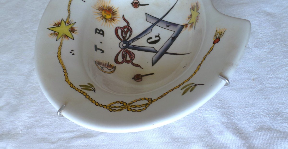 PLAT A BARBE DECOR MACONNIQUE- FAIENCE DE MEISSEN MANUFACTURE RITZENHOFF & BECKER -photo-4