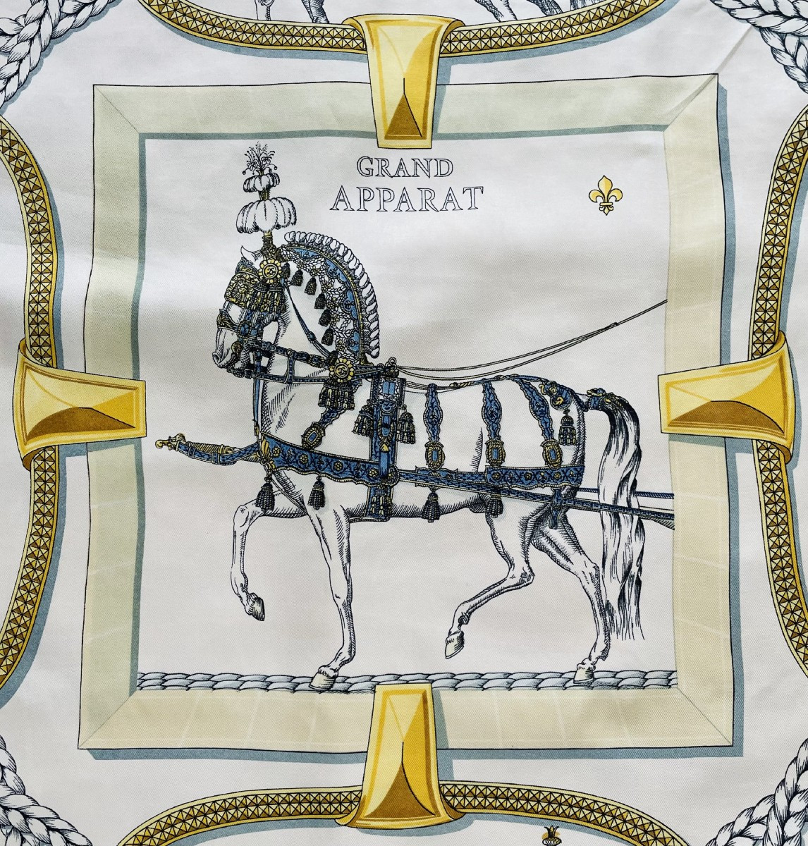 " GRAND APPARAT " ILLUSTRE PAR JACQUES EUDEL - EDITE EN 1962 - PAR LA MAISON " HERMES " A PARIS-photo-2