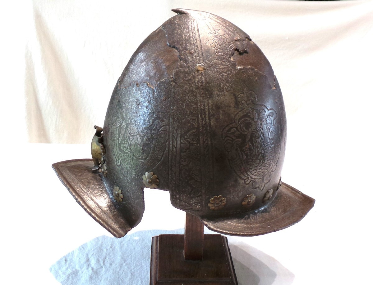 Pointed Burgonet With Flatten Ergot - North Italy - Brescia - 16th Century - Circa 1560