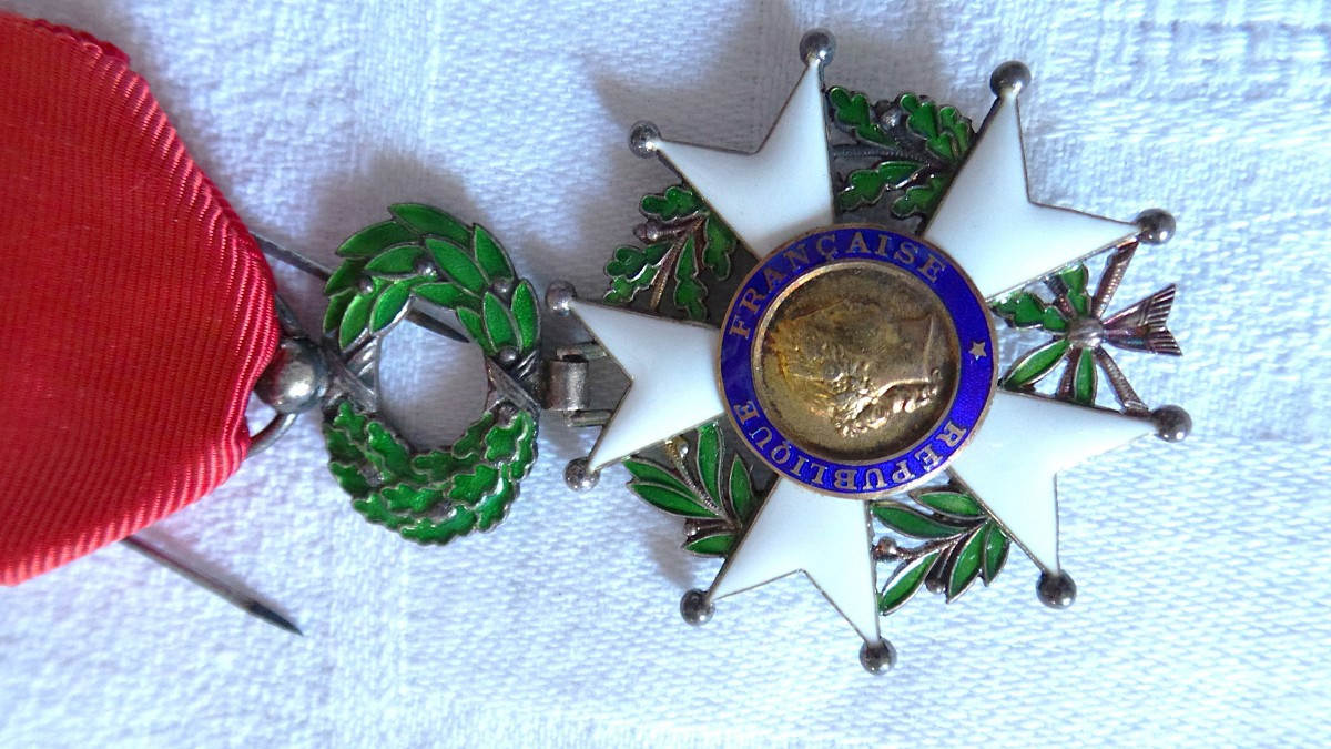 Fourth Republic - Knight Of The Legion Of Honour Medal -photo-3