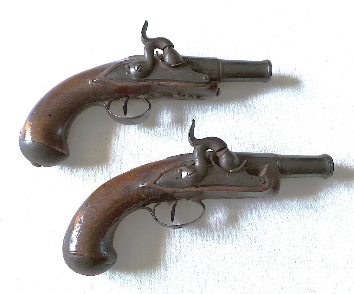 PAIRE DE PISTOLET DE VOYAGE EPOQUE LOUISXVI° - XVIII°